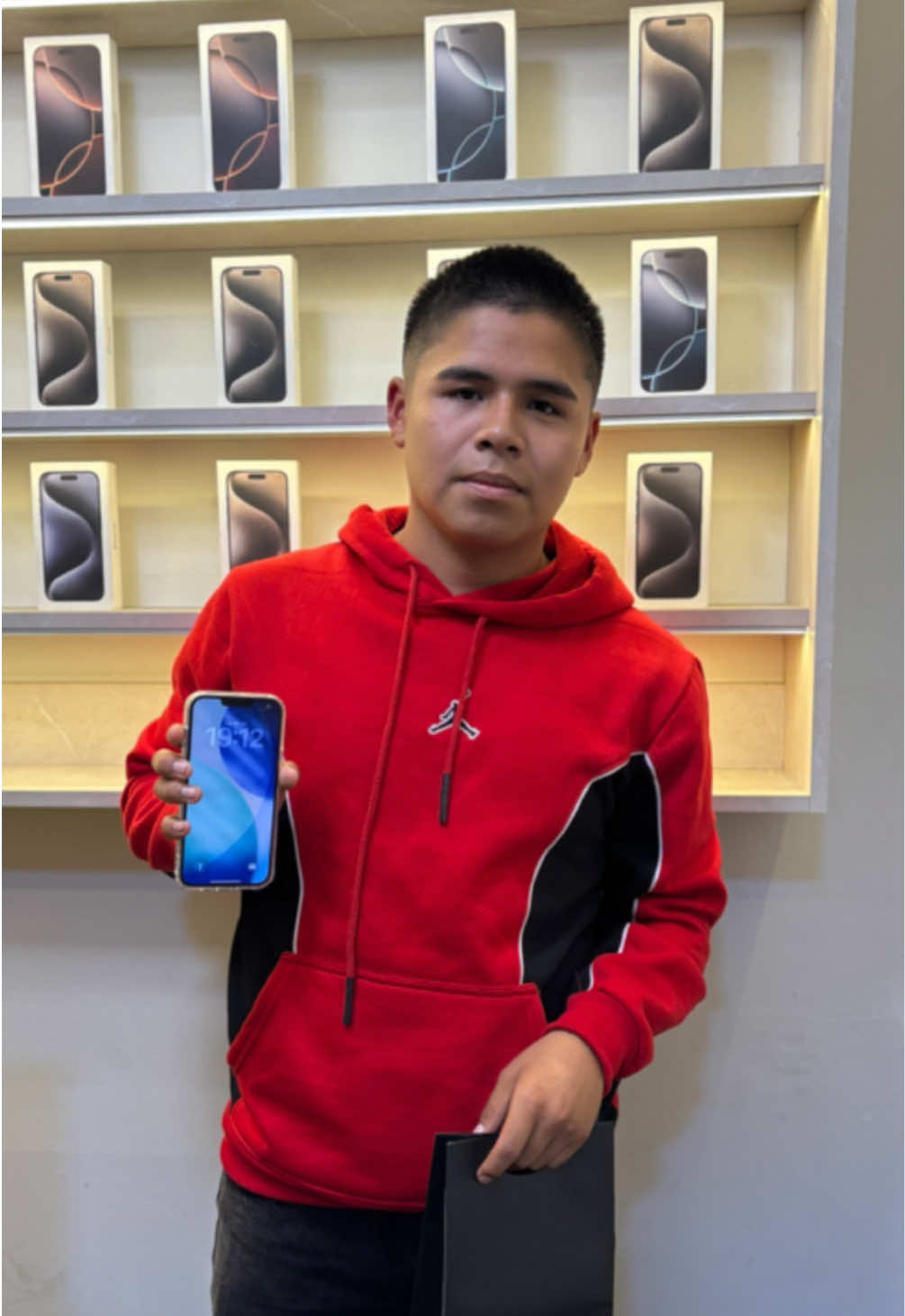 🎉iPhone 13 promax de 256♣️ | Entregado con éxito🌟 📍Tienda Fisca San Borja Acetamos tu equipo en forma de pago📲 🚛Envíos a todo Lima y Provincia📦 Contacto: 📲 975-218-778🫰🏼#iphone13promax #apple #paratii 