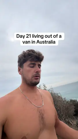 Day 21 living out of a van in Australia and new castle has a lot of flies!!