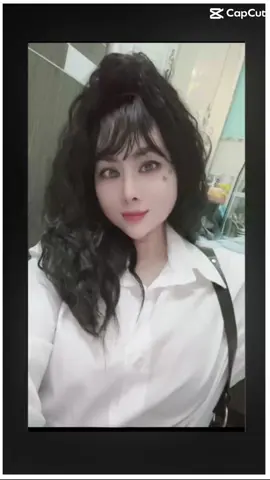 Đây là em và mí đứa bạn kiểu hơi bị nghiện phim !