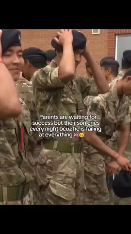Parents hope is tooo high #foryoupage #britisharmy #dreamlaurey💂‍♂️⚔️ #sapana #fypviralシ 