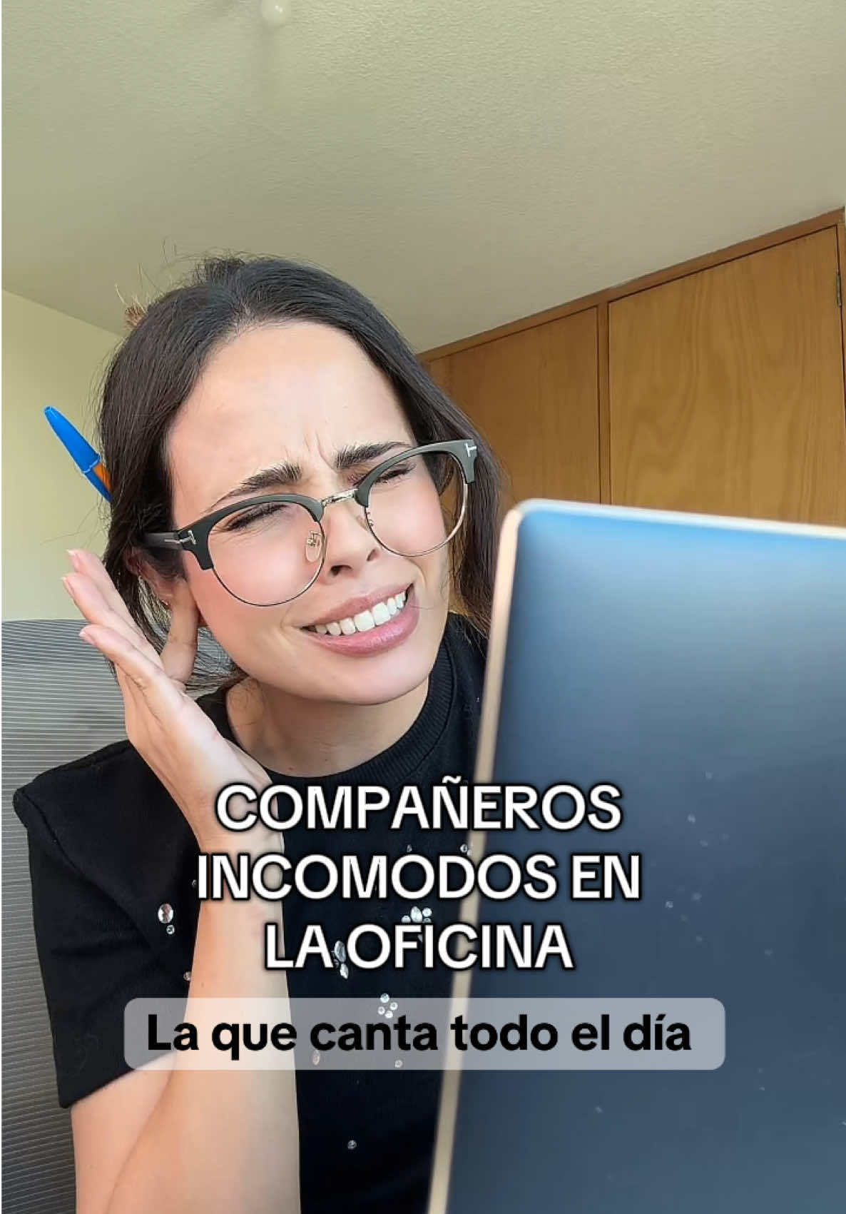 Compañeros que incomodan en la oficina #humor #dentalcare 