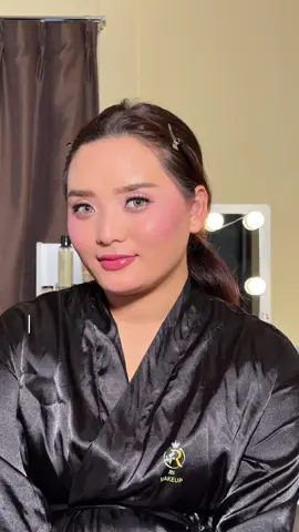 Happy Dashain, everyone🌸 Try this look for this Dashain💄✨ Soft, simple & festive ✨perfect for any outfit! Just change the eyeshadow to match your dress or saree🌸 Reposting this soft & simple makeup look! Wishing you all love, light, tika, jamara & glam! 🌸✨ #makeuptutorial #stepbystep #dashain #makeuplook #rejinamakeup 