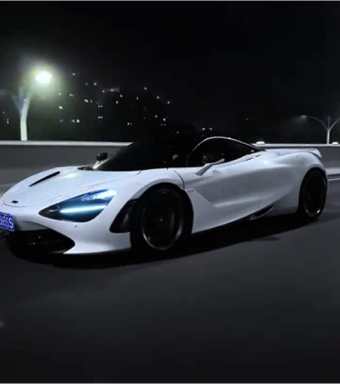 最优雅的颜色莫过于Mclaren 720S的白色了#迈凯伦720s #supercar #luxurycars #carlover #huangcar_04 #foryou 
