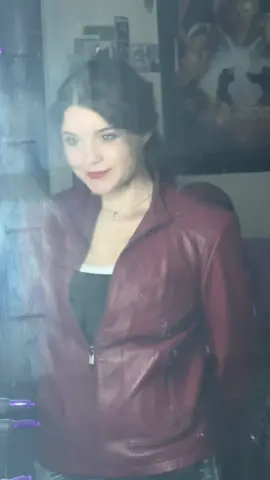 HI ITS LATE HAPPY SEPT 30TH!! A DAY I’LL NEVER FORGET!! #claireredfield #claireredfieldcosplay #residentevil2 #residentevil2remake #residentevil2cosplay 