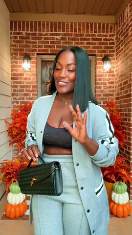 High wasited sporty set. #wardrobeme #fallfashion #fallaesthetic #fall #pantsset 