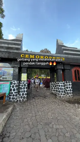 seng rung rene ndang rene🤩#pendakigunung #cemorosewu #lawumountain 