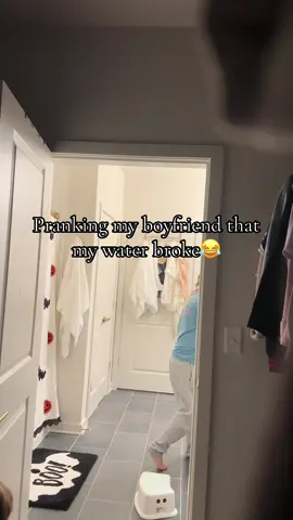I was hoping for a little more panic 😂😭 #foryou #foryoupage #trending #trend #pregnant #thirdtrimester #secondtimemom #prank #couple #comedy #couplecomedy #waterbreakingprank #waterbreaking @Leny 