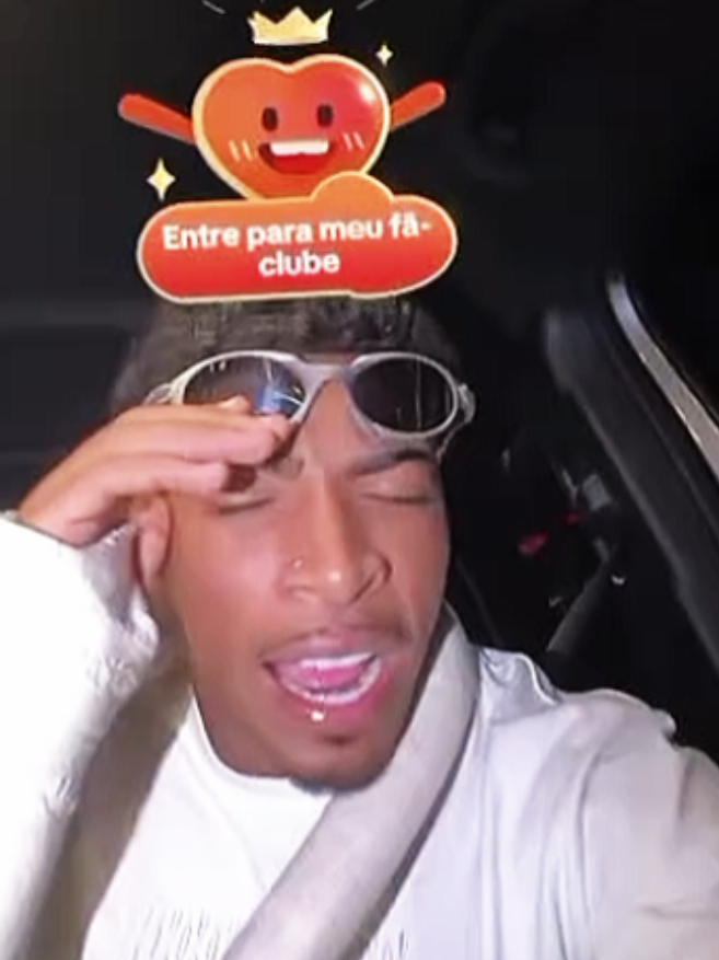 Zago cantando para Lari flor kkk #zago #cantando #lariflor #amordefimdenoite #orochi 