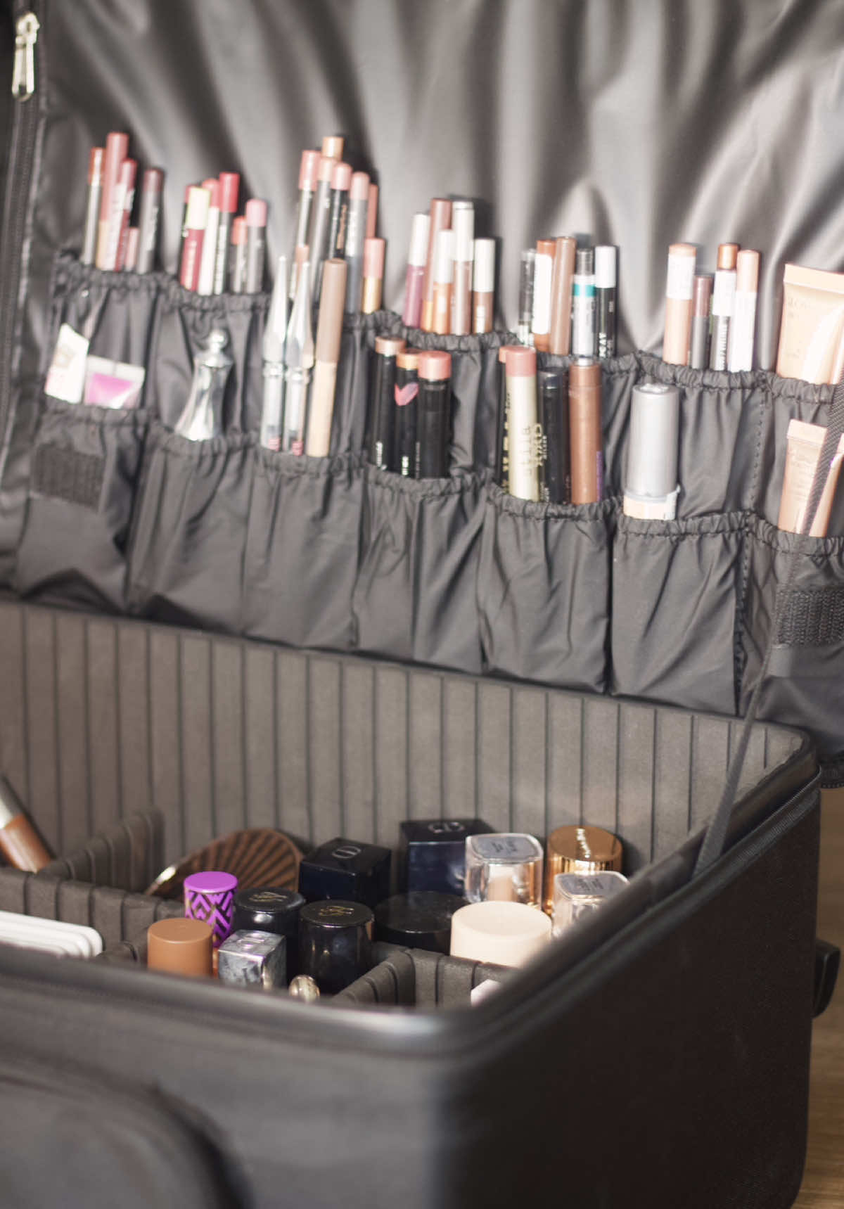 Organizando mi kit de maquillaje✨ #kitdemaquillaje #maquillista #makeupartist #maquillajecdmx #makeupasmr 