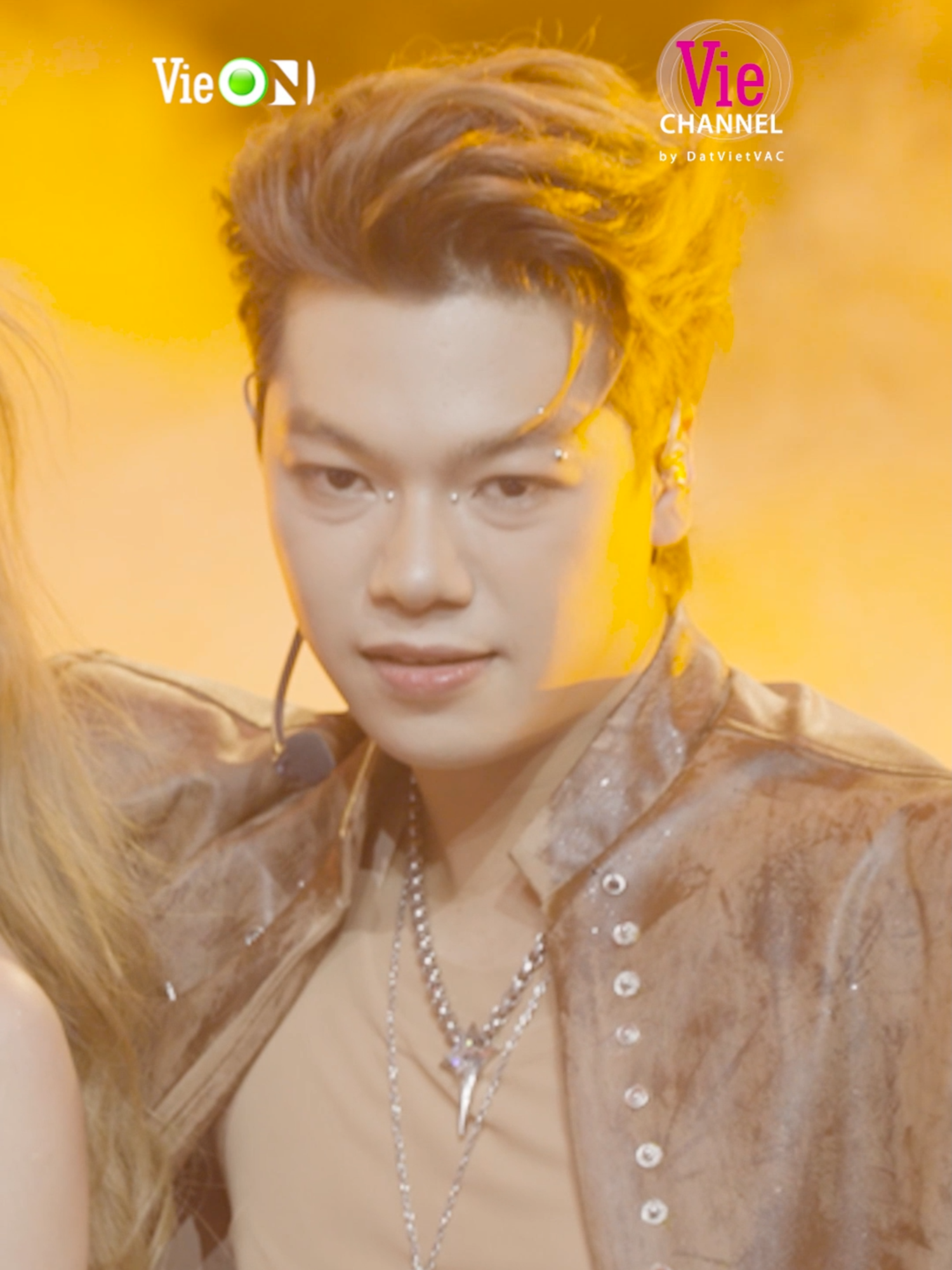 Gill cùng phần rap ấn tượng trong 