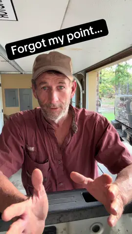 Old man trick- can’t be having fuzzy knucks…. Who else does this- or…… who’s fixin to??   #old  #oldschool #tipsandtricks #genx #haircut 