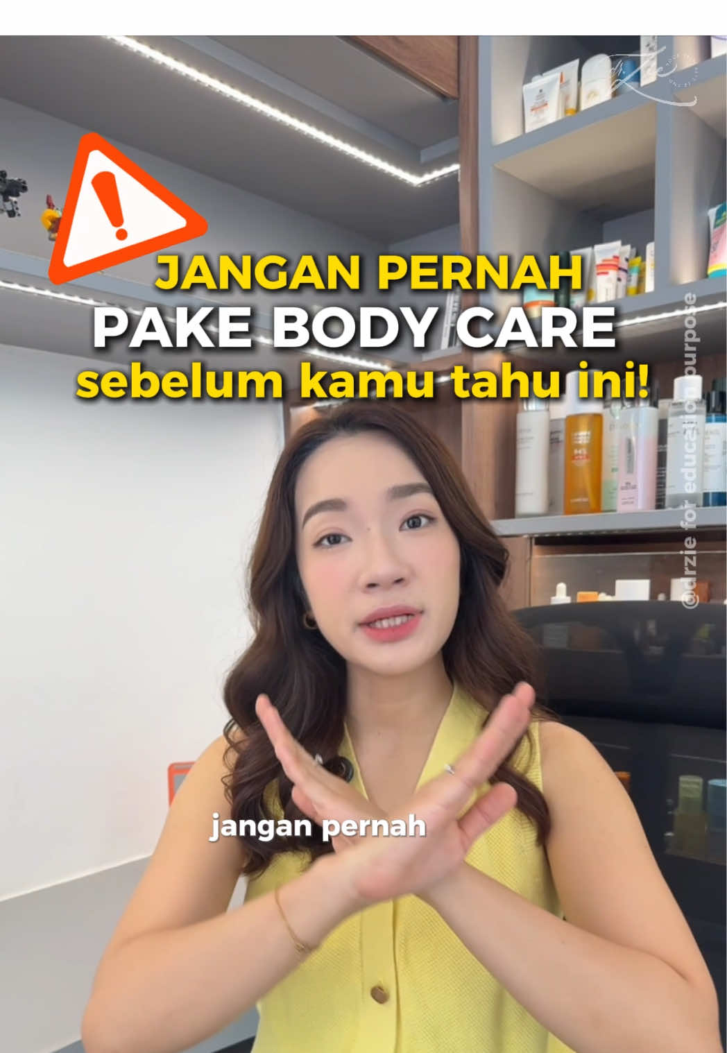 Malu ga sih kalo wajah mulus tapi badan belang-belang, ga pede pake baju tertentu gitu. Ini dok zie spill Resep body care yang JOSSS kalo kamu punya masalah-masalah kulit ini! Banyak yang asal pilih body care karena dikira “sama aja” padahal jaga kesehatan kulit tubuh tuh sama pentingnya sama jaga kesehatan kulit wajah! Coba share di comment kombinasi mana yang kamu baru tahu? #bodycareroutine #perawatankulit 