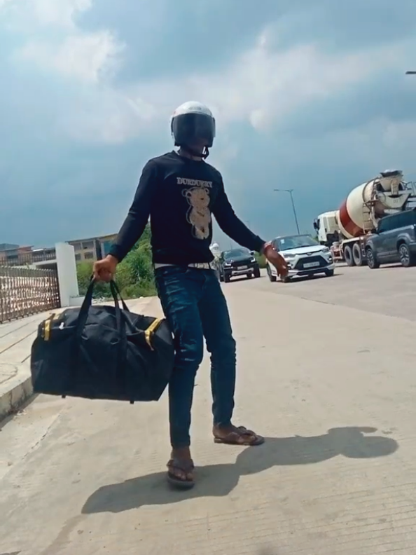 #កំពង់ធំផ្ទះខ្ញុំ🏠🦋 #ស្រលាញ់ការរាប់អាន🔰🚥 @FB Ezin2 @FB Ezin2 បាប៊ូអត់មានការងារធ្វើចង់ឆ្កួតហើយ🎵😂🤣😱📸💚🙏