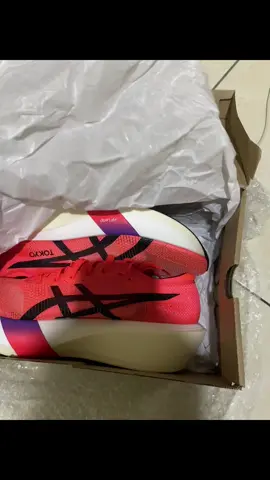 Keren🥶🥶#asics #asicsrunning #Running #binsik #pelarikontenbinsik🏃‍♂️ 