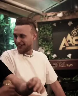 بعد لا تقلي حبك موت🤚🖤 #حالات_واتس_حزينه💔 #fypシ  #انس_ابوسنينة #foryoupage 