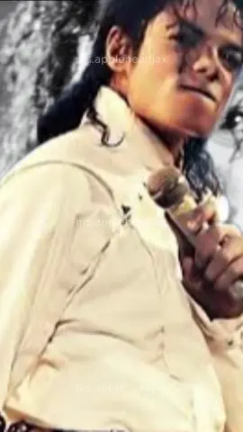 Oh lawd have mercy, mercy, mercy! Sizzling Mike to make y'all on 🔥 Presenting, the one, the only, the sexiest— Michael Jackson! #michaeljackson #kingofpop #michaeljacksonfan #michaeljacksonedit #moonwalkers  Pics & clips from Internet Archives.