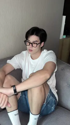 หนุ่มลูกครึ่งขอนเเก่นกะตาฮักเเท้น้อ😭🫶🏻#peakpeemapol #ฟีดดดシ #fyp #loveinthemoonlightTH #สลักรักในแสงจันทร์ 