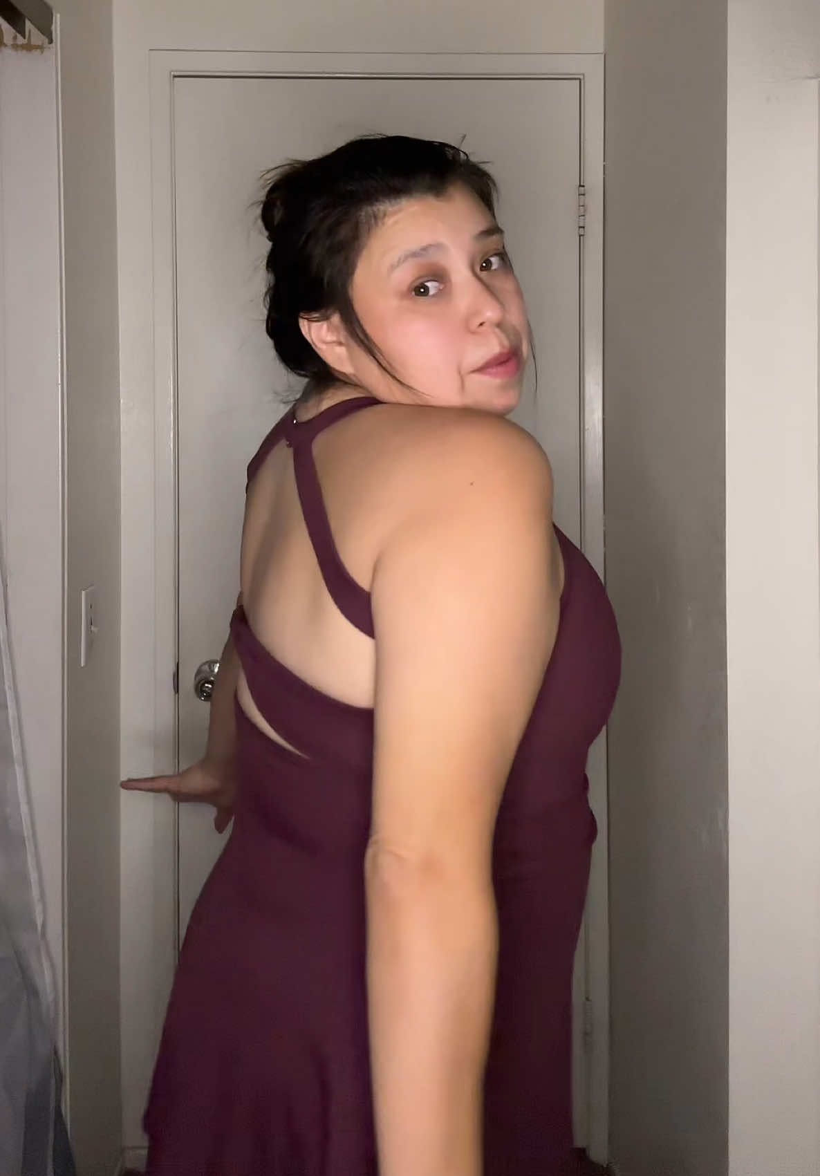 This Halara dress is so form fitting and the easy access to the bathroom is just as they call it easy peezy! 