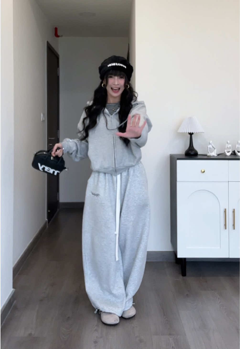 Outfits đi đà lạt cho mấy mom sợ lạnh kiểuuu @Teezo.Club #OOTD #viral #2chijbell 