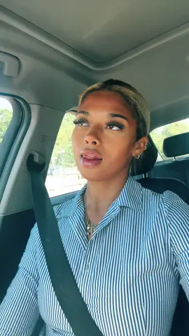 👔