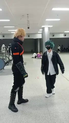 🧡✨💚 ตอนยกกลัวเดเจ็บสุดและ🥹 #bakugou #cosplay #myheroacademia #midoriya #mha @ไอ่คัตเป็นเกย์ 