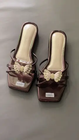 Model terbaru#promomakangajian #tiktoklive #racuntiktok #fypシ゚ #sendalwanita 