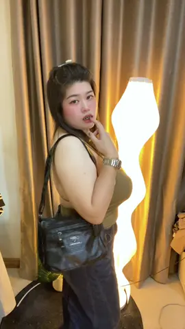 #ลลินนรีวิว#กระเป๋า#รีวิว#สาวอวบ  