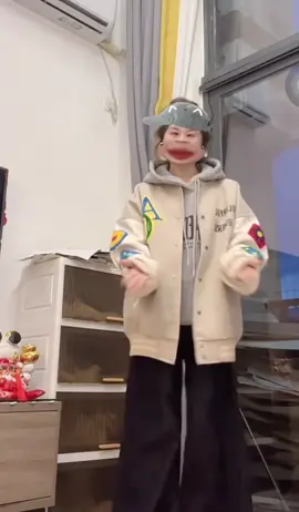 Áo khoác bomber qccc l1 mặc đôi iu lắm #xuhuongtiktok #tiktokindia #tiktokviral #thoitrang 