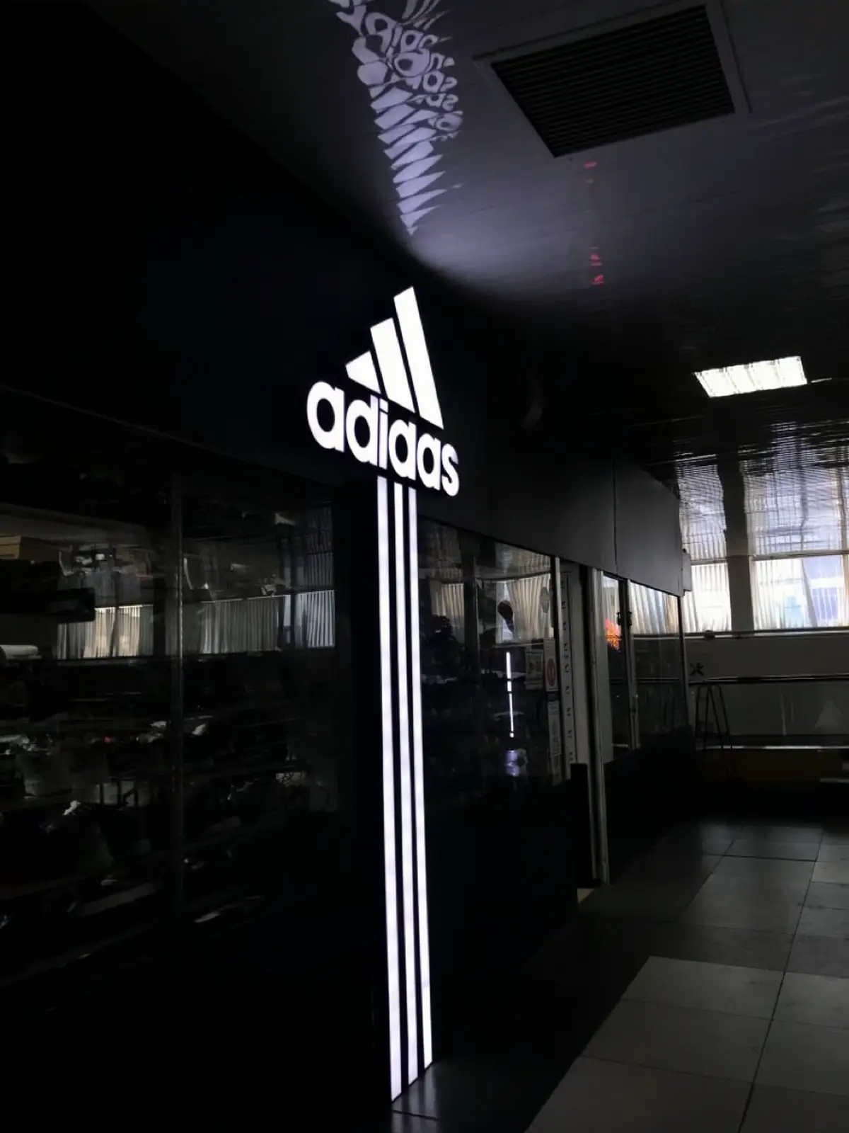 Hoodie Adidas 💥