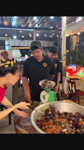 ☎️  012 682223 /  097 530 1059. 📌 : ទួលស្វាយព្រៃ ផ្លូវ205 កែង374    👉🏻ក្រោយសាលាបឋមសិក្សាទួលស្វាយព្រៃ#អូននៅស្នេហ៍បងដូចថ្ងៃមុនទេ🤣🤣 