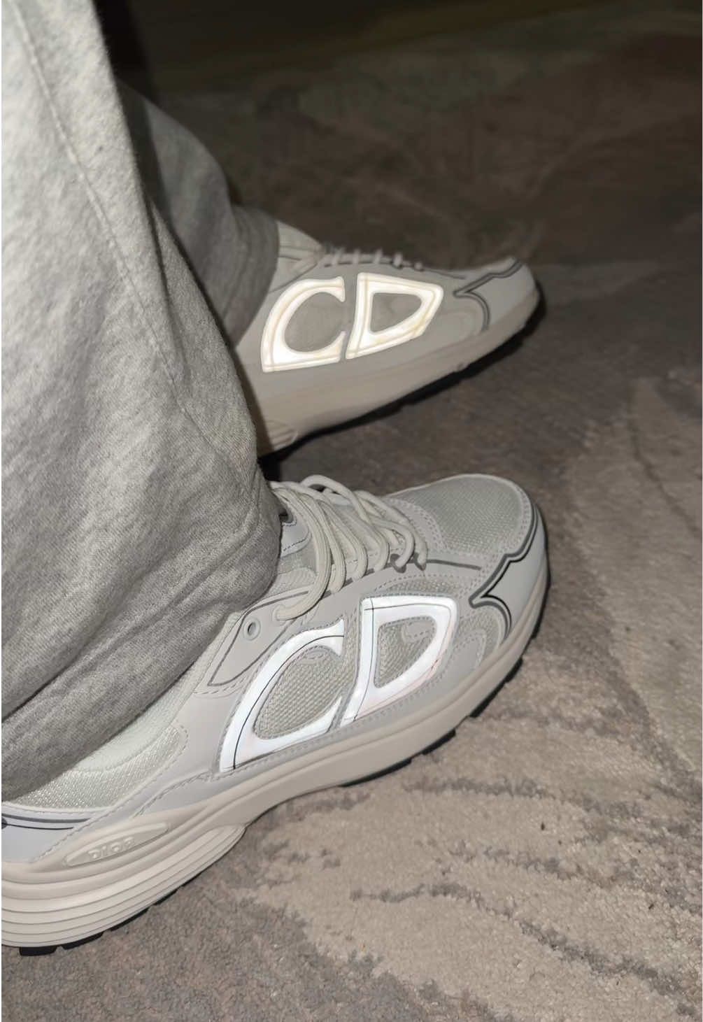 All white Dior b30s 🤍 #fyp #outfitinspo #joggers #runner #goviral 