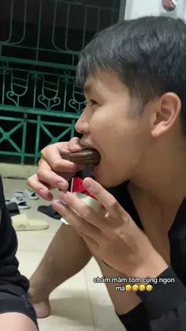 ăn như vậy là biết ngon rồi🤣🤣🤣🤣 @ktxmaiedu @Anh Lớl 🔥 @Hương Lemon @ta0r0yal#xh #viral #chocopai #mamtom #vietnam 