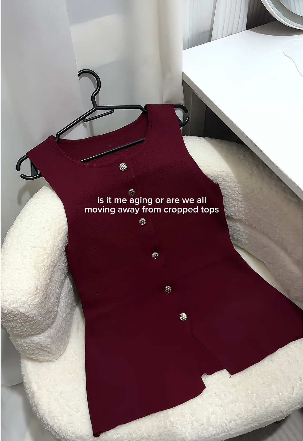 Pretty rich tita top!!! 💕❤️ #richtitaoutfits #vesttop #redtop #christmasoutfit #holidayoutfit 