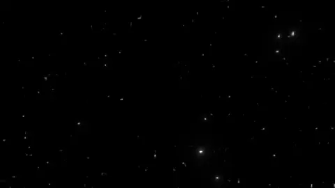 ثُمَّ ذَهَبَ إِلَىٰ أَهْلِهِ يَتَمَطَّىٰ .  .  .  .  #خشوع #قران_كريم #محمداللحيدان #محمد_اللحيدان #تلاوة_خاشعة 