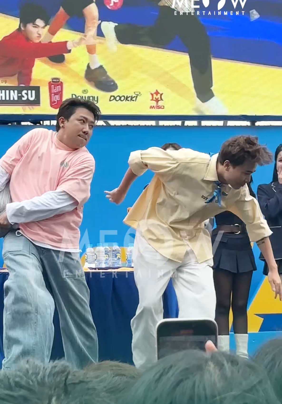 HuyR cắm đầu với cú ra tay giáng trời của Trấn Thành khi chơi game #Meowentertainment #Tiktokgiaitri #Runningmanvietnammua3 #Runningmanvietnam 
