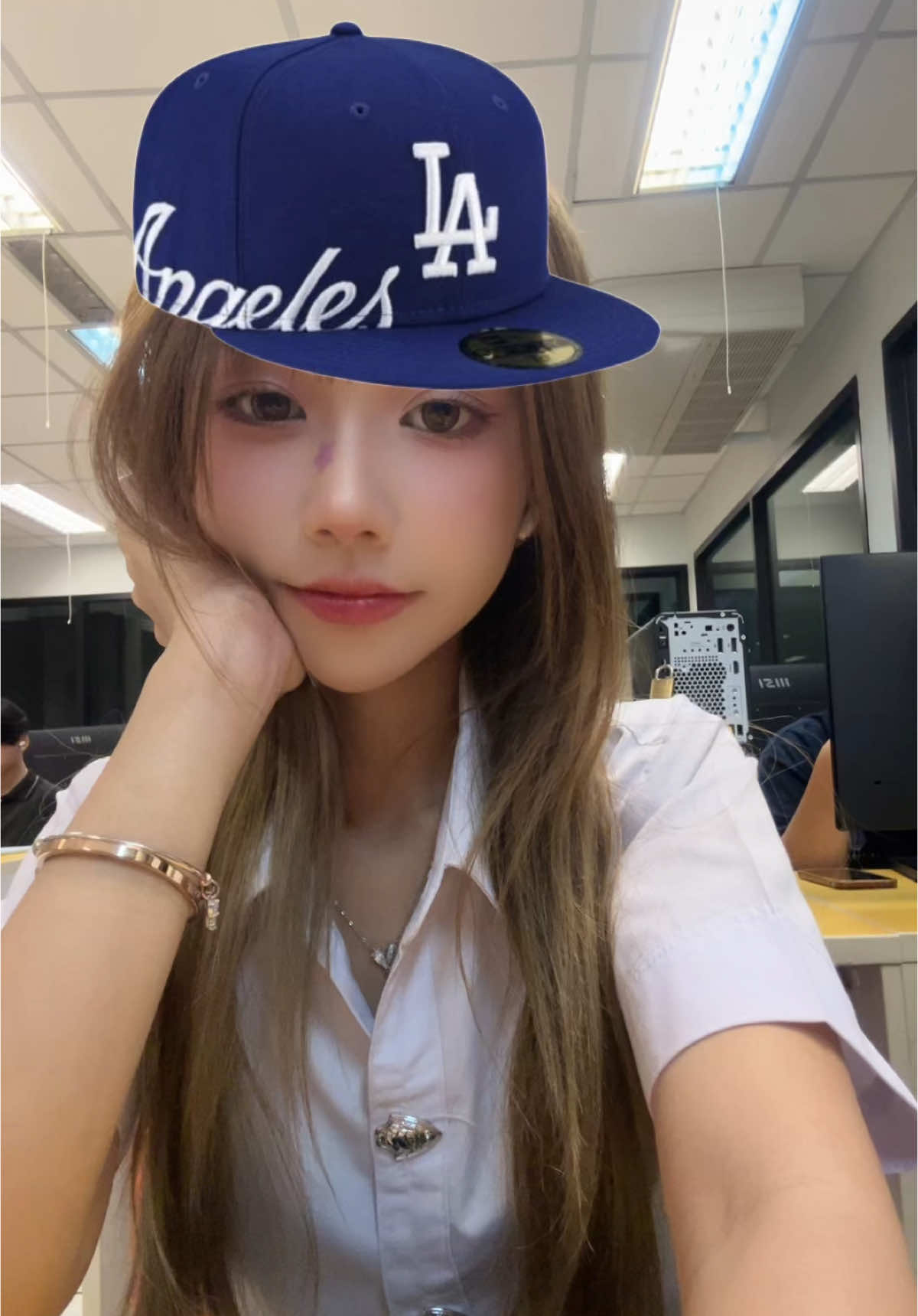 ตั้งใจเรียนก่อนน้าา