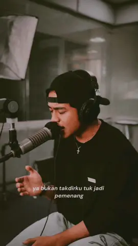 bukan takdirku tuk jadi pemenang 🥀