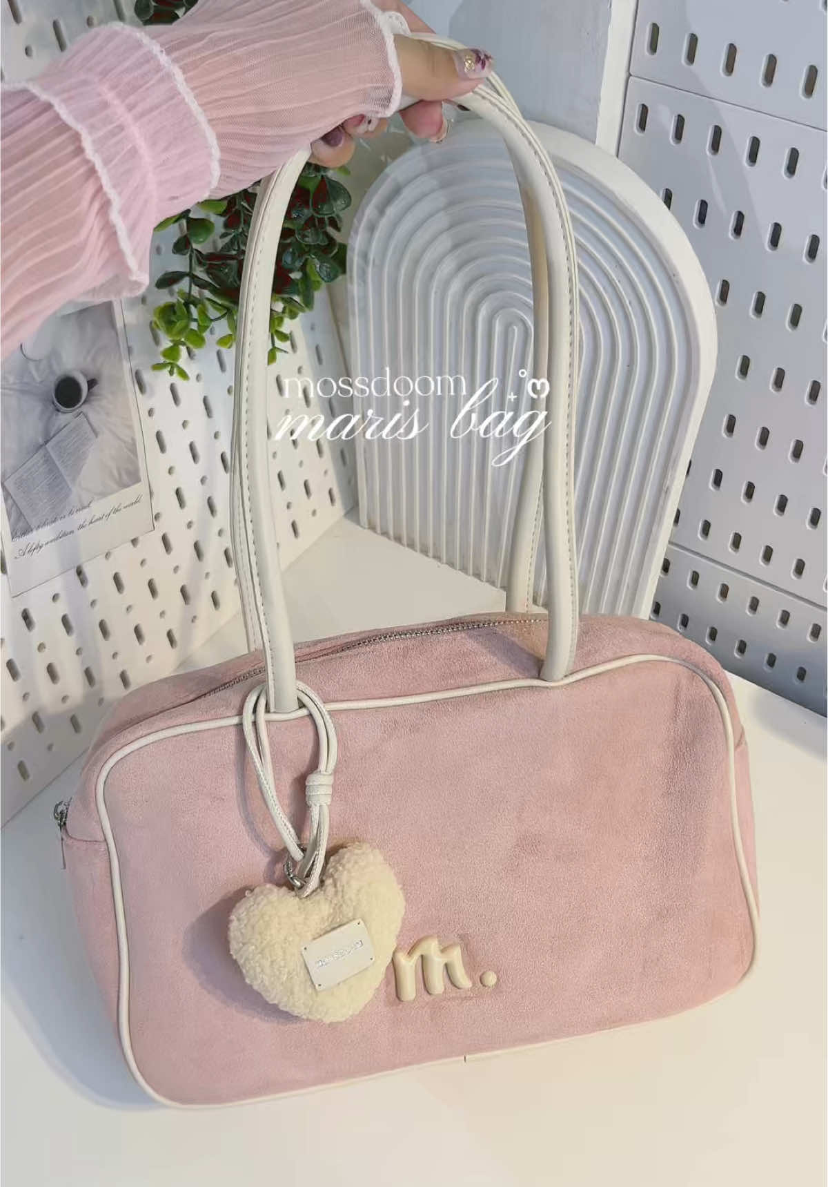 pink bag from @MOSSDOOM PH 💗 #mossdoom #slingbagforwomen #marisbag 