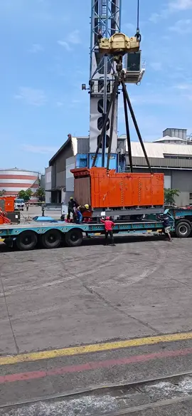 Alfatihah buat yang sudah ngajarin saya kerja..#pelabuhantanjungpriok #fypシ゚viral #kulipelabuhan #operator #operatorforkliftindonesia 