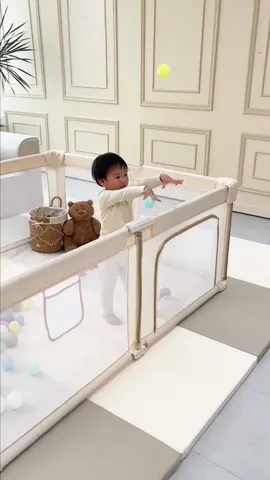 Parent’s little helper:this playpen is a game-changer!#playpen #babysafety #babyfun #parentinghacks 