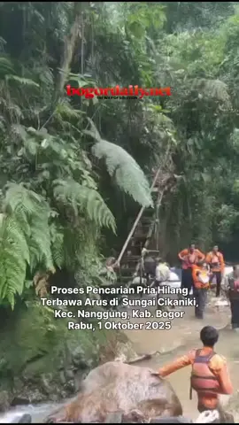 Seorang pria bernama Muhamad Pahrudin (20) dilaporkan hilang setelah diduga terbawa arus Sungai Cikaniki, Kecamatan Nanggung, Kabupaten Bogor, pada Minggu, 28 September 2025. Menurut informasi, korban tengah mengambil rumput untuk pakan kambing. Saat menyeberangi jembatan di atas Sungai Cikaniki, korban diduga terpeleset hingga jatuh ke aliran sungai dan terseret arus. Hingga hari ini, pencarian telah memasuki hari keempat. Petugas gabungan masih terus melakukan pencarian di sekitar lokasi untuk menemukan korban. 🎥:Adeng Artikel:Detiknews  #bogordailynews #tenggelam #sungaicikaniki #prosespencarian  