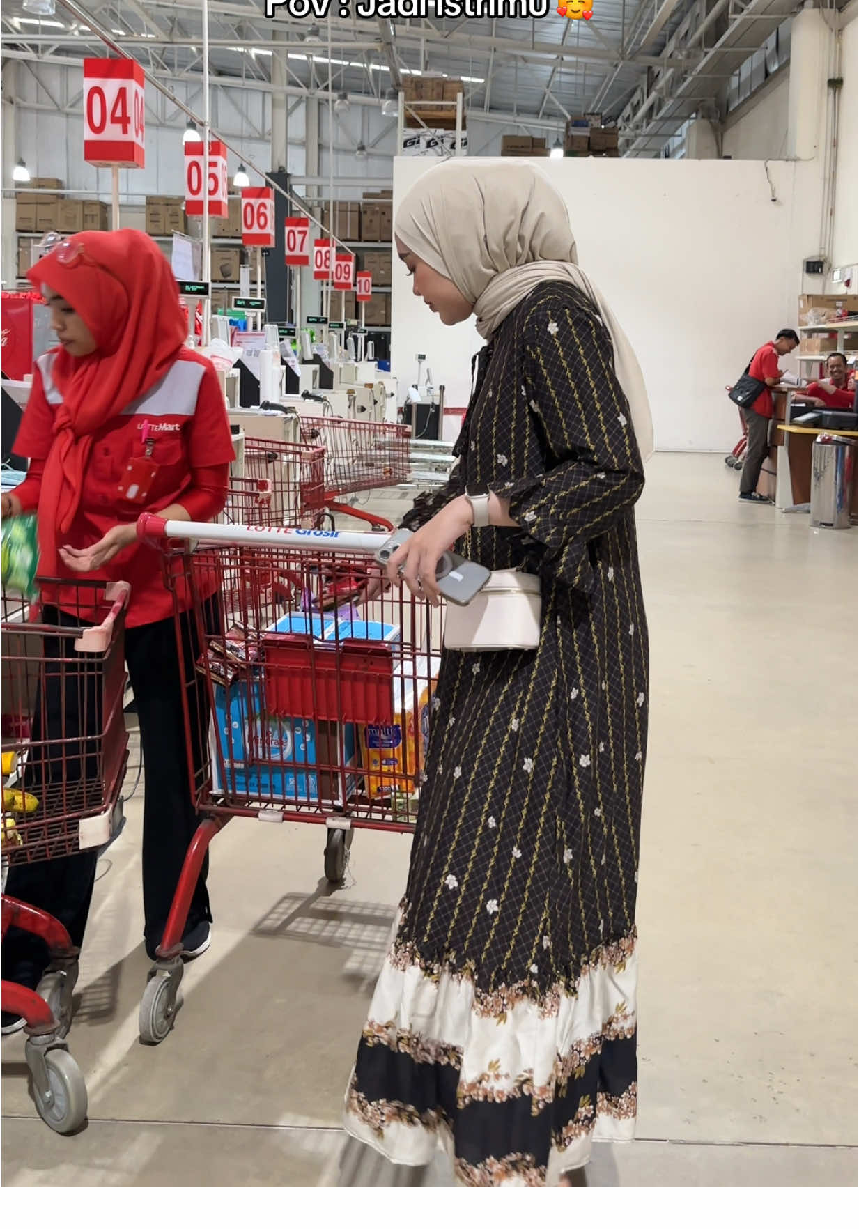 Belanja terooossss 😂😂 hahaha