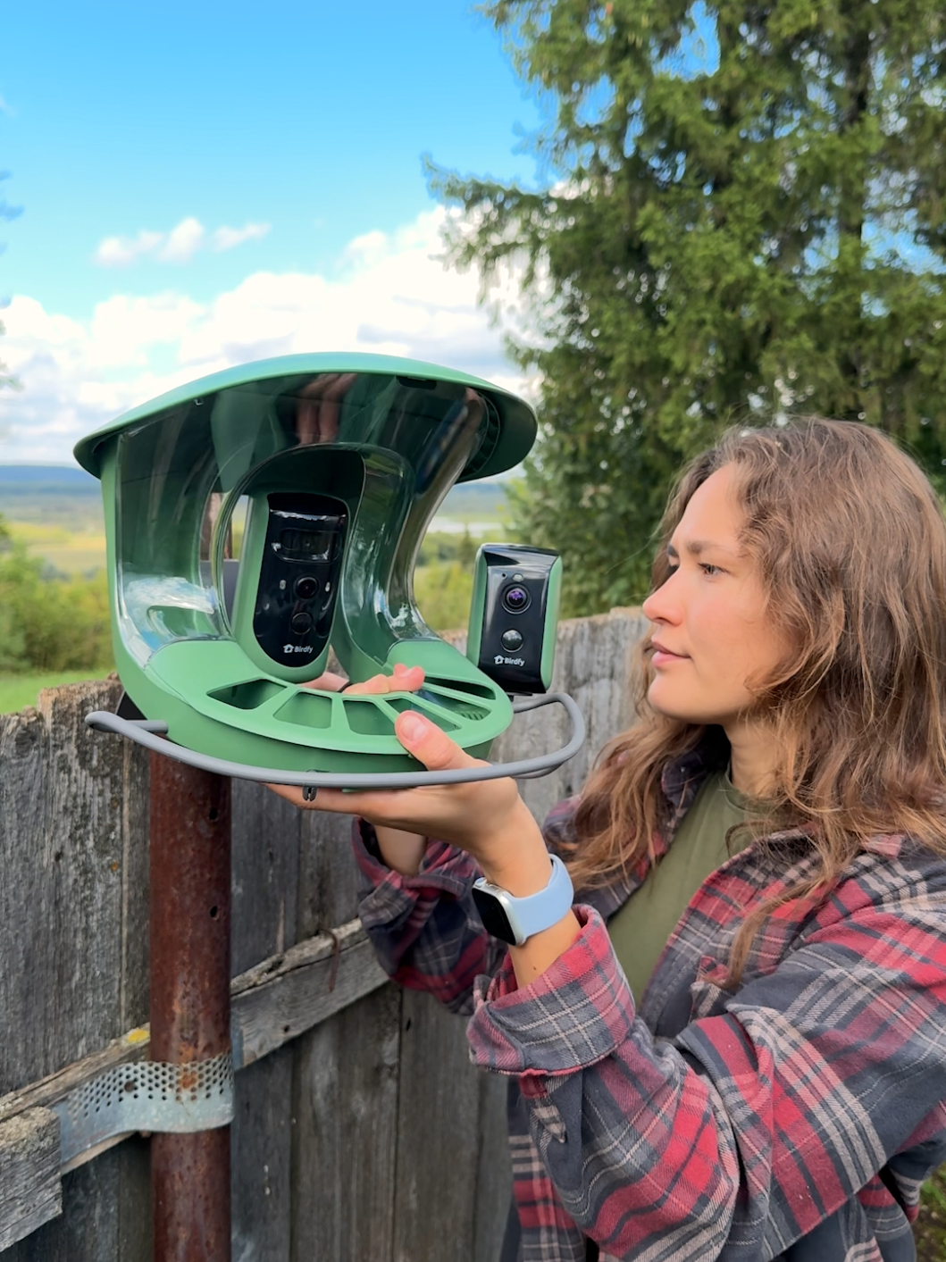 🌟 Use discount code MARUSYA for 10% OFF Smart AI Bird Feeder Installation & First Birds 🐦🤖 Today I installed the Birdfy Feeder 2 Duo 🐦✨ — in collaboration with @birdfy_by_netvue    This smart bird feeder is finally up in its new home, and the first birds have already arrived 🎥🐦 What makes it special: 📸 Triple-lens system — multiple angles, crystal clear details 🧠 AI-powered recognition — identifies over 6,000 bird species ☀️ Solar-powered — eco-friendly, no hassle with charging 🌧️ All-weather IP66 design — perfect for year-round use 📲 App notifications — alerts me the moment birds land It’s not just a feeder — it’s like having a personal bird-watching station at home. Stay tuned for more visits from feathered friends 🕊️ #birdfy #smartbirdfeeder #birdfeeder #nature #garden #birdwatching 