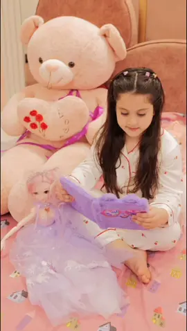 aiman Khan daughter Amal First Brand Photoshoot  dear TikTok team Please don't under Review And Disqualified My this video  #deartiktokteamdontunderviewmyvideos #1millionaudition #foryoupageofficiall #aimankhan 