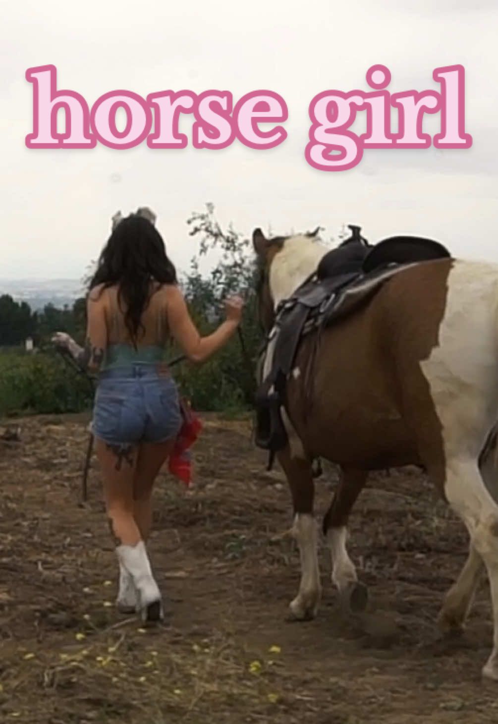 Replying to @ericamundson1 y’all when I was in high school I did barrel racing for fun and I’ve been trail riding since I was 5 years old. I helped break my Mustang (his name was Ford) when I was a teen and horses will always be my spirit animal and safe place. They are so gentle yet powerful at the same time. I miss having horses in my backyard since I’ve moved to Nashville but my mom still has them in California #horsegirl #horses #rodeo 