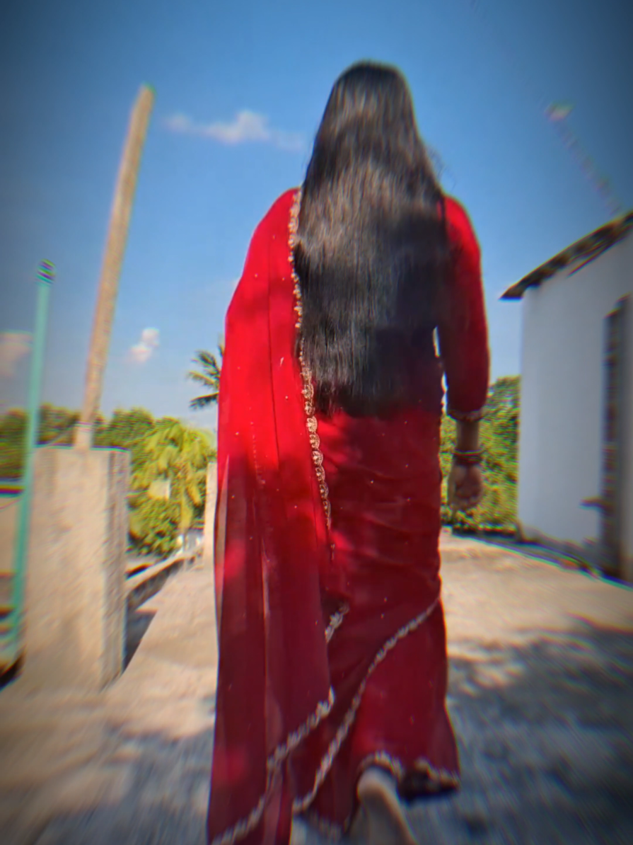 জীবনে ভালোবাসার যদি কিছুই না থাকে , তখন টেনশনের পরে মানুষ নিস্তেজ হয়ে যায়। কিছুদিন পর আস্তে আস্তে মারা যায়। #CapCut #কুমিল্লার_মেয়ে  #foryou #fypviralシ #faru698 