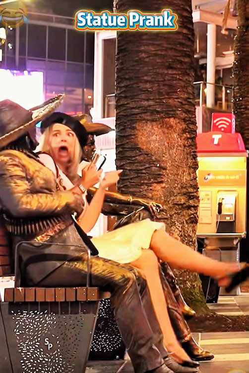 Statue prank🤣🤣 #scaryprank #funnyvideo #bushmanprank #funnyprank #usa 