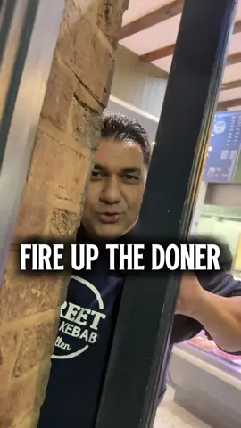 When you’re hungry, find your nearest Kebab shop and get them to “Fire up the Doner”!! Street Pizza in Llangollen, North Wales is here to feed you!  #streetpizza #llangollen #singing #northwales 