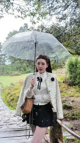 Đi vào rừng ngày mưa sẽ như thế nào !!! #SAPA 