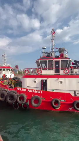 #peluatpunyacerita#pelabuhansoekarnohattamakssa#asistug 